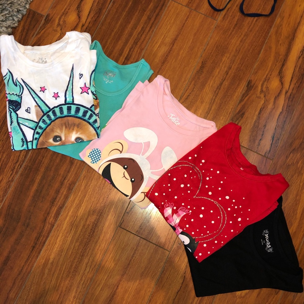 Holiday T-shirts for girls in size 10